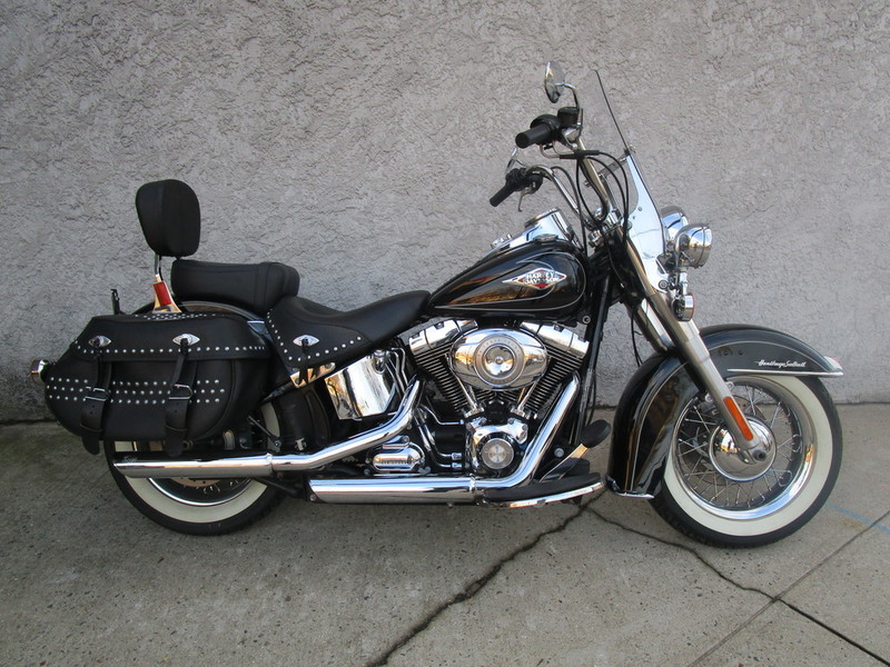 2011 Harley-Davidson FLSTC - Heritage Softail Classic