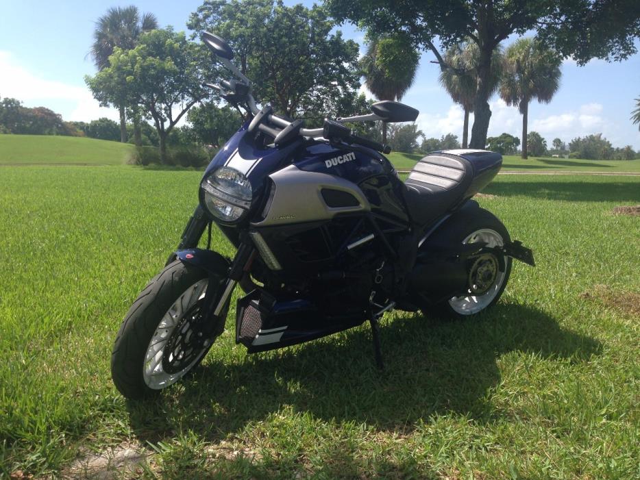 2013 Ducati DIAVEL