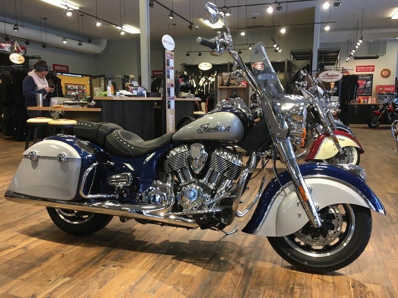 2017 Indian Springfield Blue Sapphire Over Star Silv