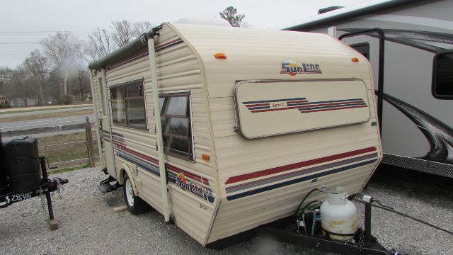 1988 Sunline Saturn 17