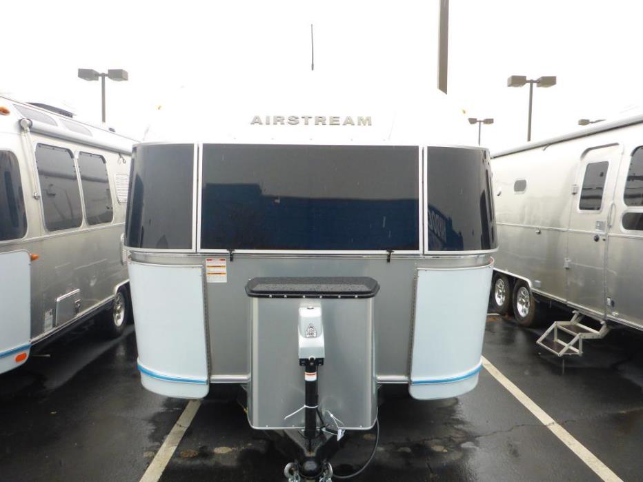 2017 Airstream International Serenity IN 30WWB QUEEN RE