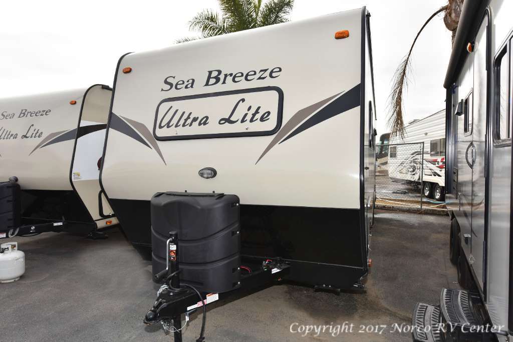 2017 Pacific Coachworks SEA BREEZE 24FB