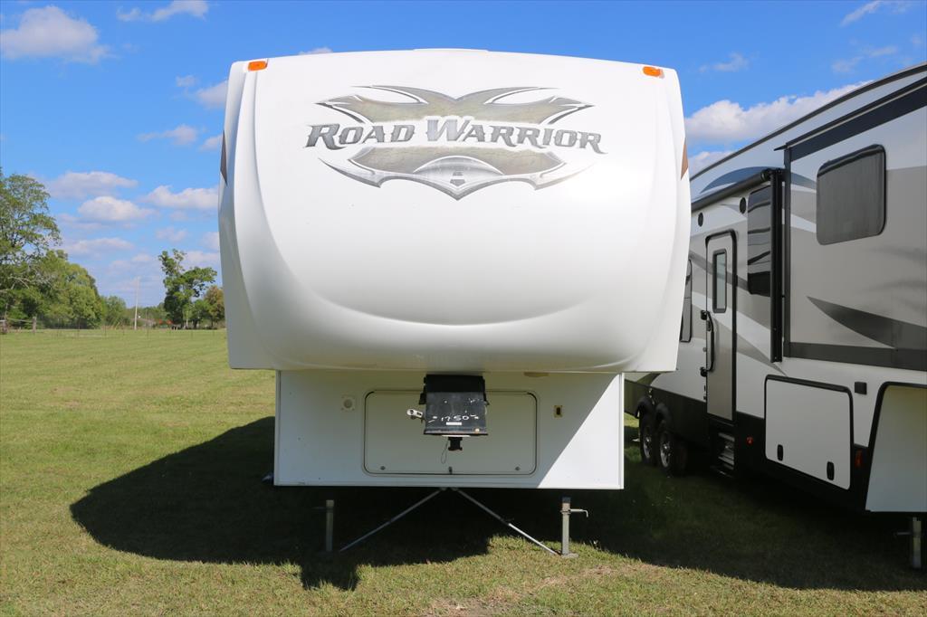 2011 Heartland Rv Road Warrior 305RW