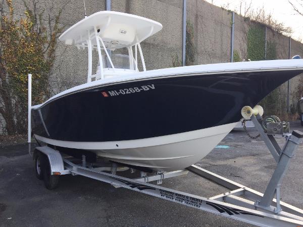 2012 Tidewater 216CC CENTER CONSOLE