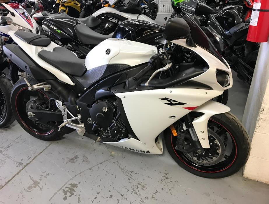 2010 Yamaha R1