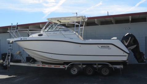 2005 Boston Whaler 255 Conquest