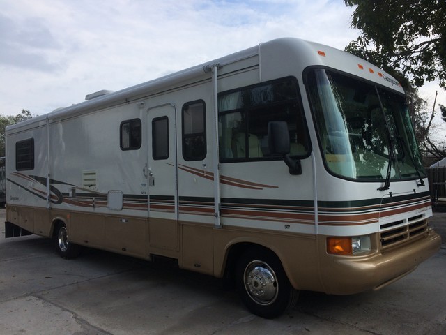 1999 Forest River Georgetown 325S