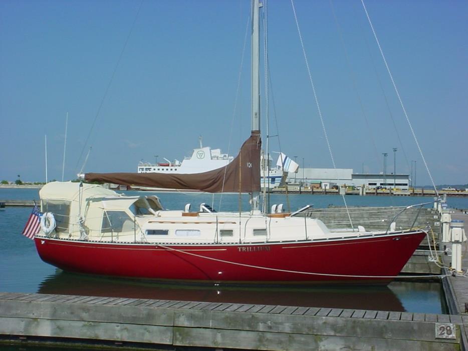 1975 Ontario Yachts Ltd 32