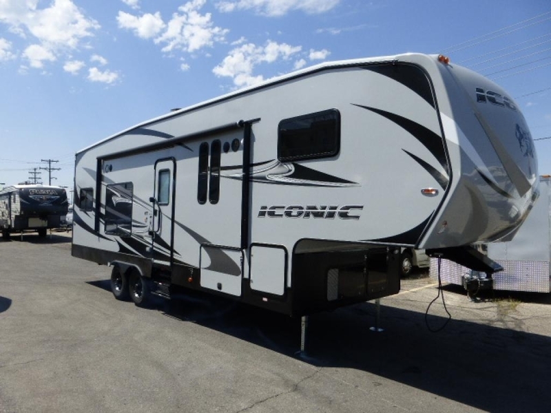 2018 Eclipse Iconic 2817CKG