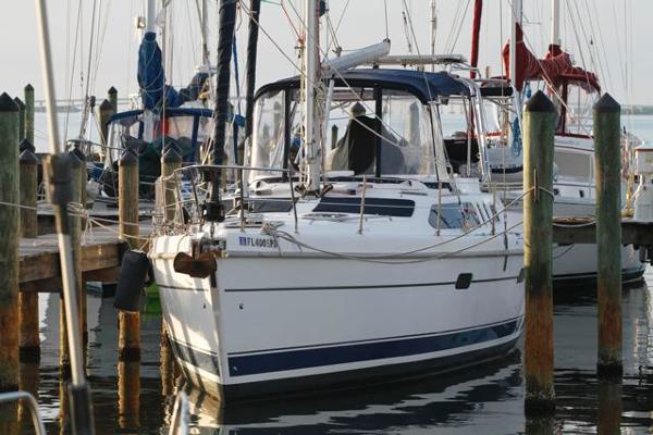 2000 Hunter 450 Centercockpit