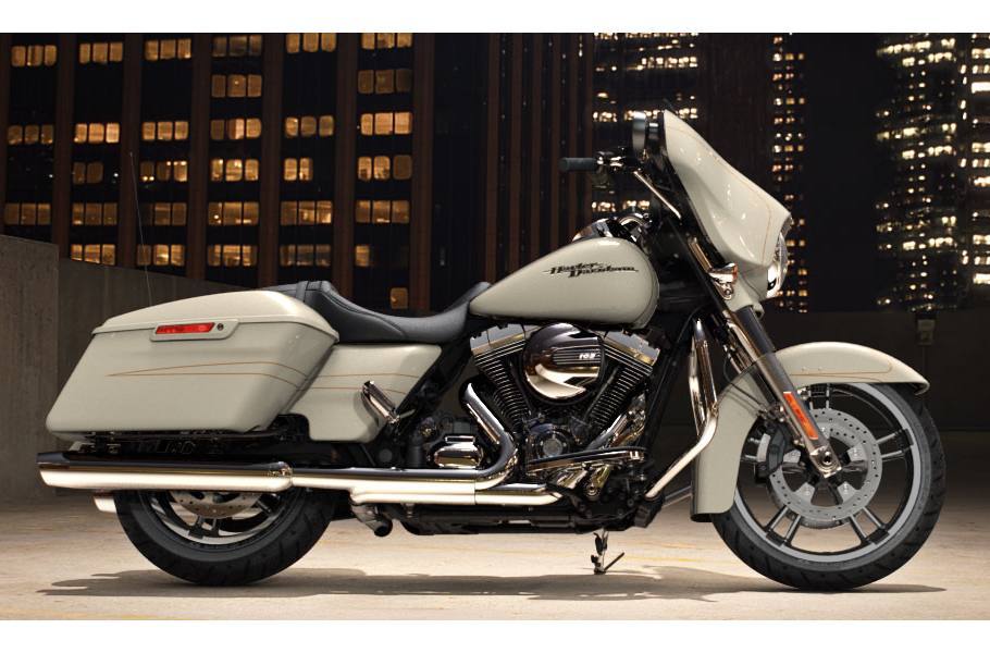 2015 Harley-Davidson FLHXS Street Glide Special