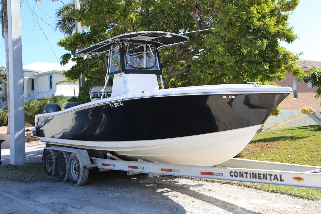 2006 Ocean Runner 2900 Center Console