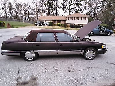 Cadillac : DeVille Deville 1996 cadillac deville burgundy with soft top and leather biege interior