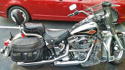 Harley-Davidson : Softail Harley Davidson Softail Heritage Classic (ONLY 5000 MILES!)