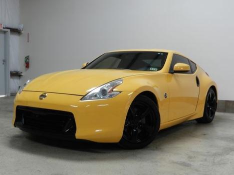 Nissan : 370Z 2dr Cpe Man NISSAN 370Z COUPE CUSTOMIZED 6 SPEED XENON LIGHTS YELLOW ON BLACK !!!!