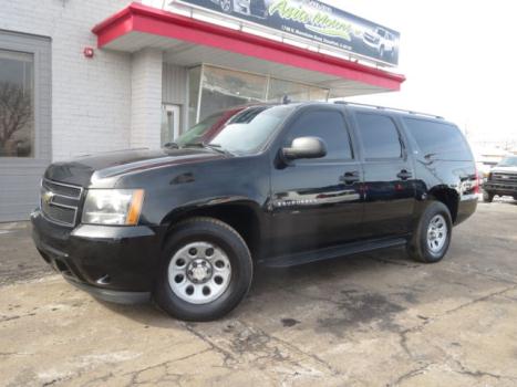 Chevrolet : Suburban 2WD 4dr 1500 Black 1500 LS 2WD 96k FL Miles Rear Air 9 Pass Tow Pkg Boards Well Maintained