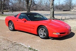 Chevrolet : Corvette Base Coupe 2-Door One Owner  Perfect Carfax  Only 15k Miles  Garage Kept