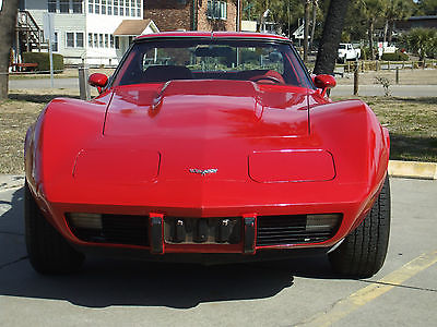 Chevrolet : Corvette Red 77 red corvette excellent condition