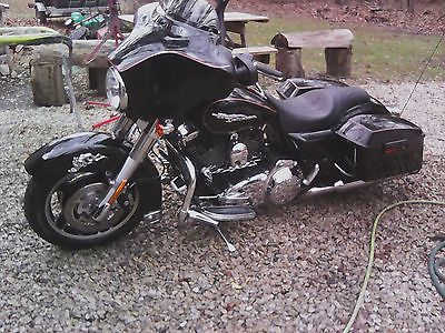 Harley-Davidson : Touring Low Miles 6928 . Lots of chrome and  loaded with accessories. Very nice bike