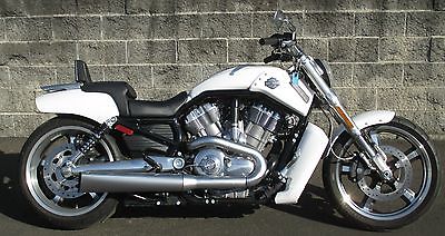 Harley-Davidson : VRSC 2014 harley davidson vrscf vrod muscle lo miles abs white hot denimwill export