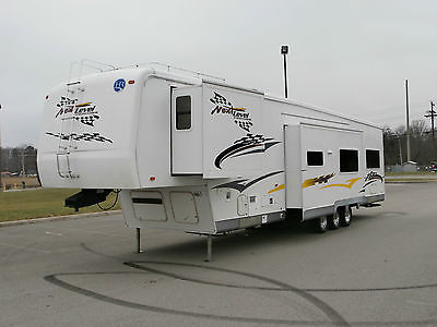 2006 HOLIDAY RAMBLER NEXT LEVEL TOY HAULER  38FT  2 SLIDES !!! LIKE NEW !!!