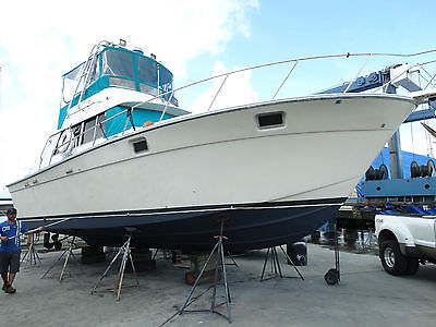 37' Silverton Convertible - $39995