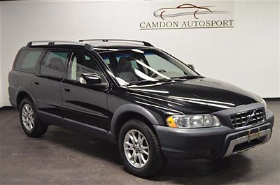 Volvo : XC (Cross Country) 4dr Wagon with Sunroof PREMIUM (LEATHER, MOONROOF, PWR PASS SEAT, REAL WOOD)& CONVENIENCE PKGS. TRADES?
