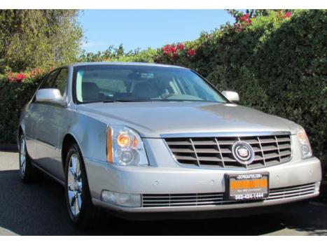 Cadillac : DTS 4dr Sdn w/1S Used 06 Cadillac DTS Sedan Navigation Moon Roof Power Seats Leather Heated Seats
