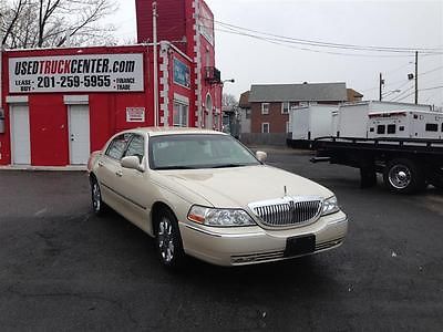 Lincoln : Town Car Base Limousine 4-Door 2003 lincoln town car base limousine 4 door 4.6 l