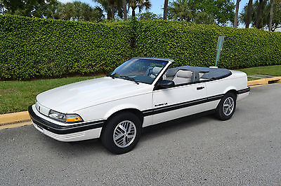 Pontiac : Sunbird Sunbird  1990 pontiac sunbird 1 owner florida car low mileage convertible clean carfax