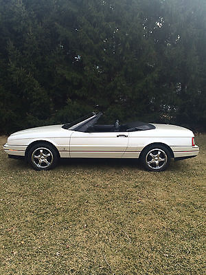 Cadillac : Allante 2 door convertible with hard top Beautiful 1991 Pearl White Cadillac Allante Convertible w/Optional Hardtop