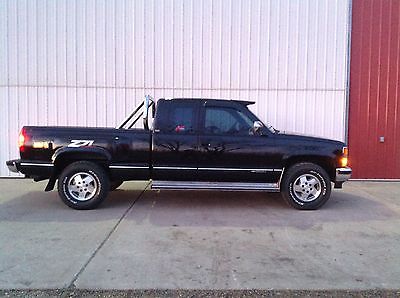 Chevrolet : C/K Pickup 1500 Z / 71 One Owner, 1993 Chevy Silverado, Extented Cab, Step Side, Four Wheel Drive, Z/71