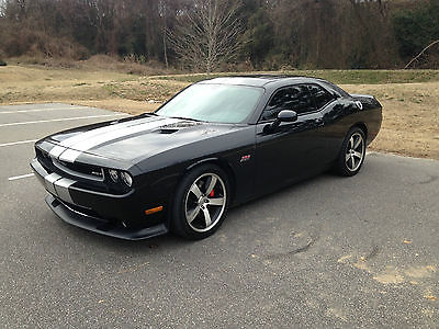 Dodge : Challenger SRT 2012 dodge challenger srt 8 6.4 l 392 hemi 6 spd brembo navigation sunroof loaded