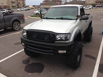 Toyota : Tacoma Pre Runner Standard Cab Pickup 2-Door 2004 toyota tacoma prerunner low miles lifted