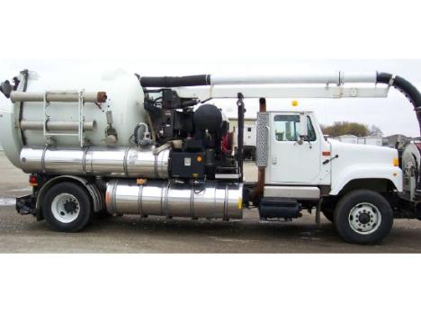 2001 Vactor 2110-36 Combination Sewer Cleaner - PD