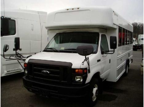 2010 Ford Bus