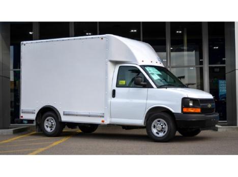 2014 Chevrolet Express 10  Box Truck