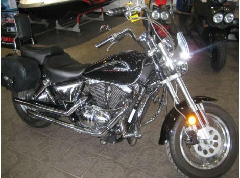 2000 Suzuki Marauder 800