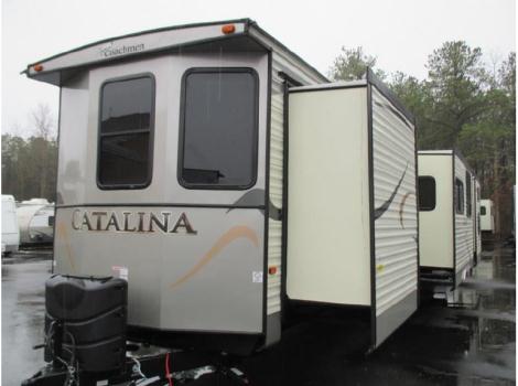 2015 Coachmen Catalina 40TSHB TRIPLE SLIDE 2 BEDROOM