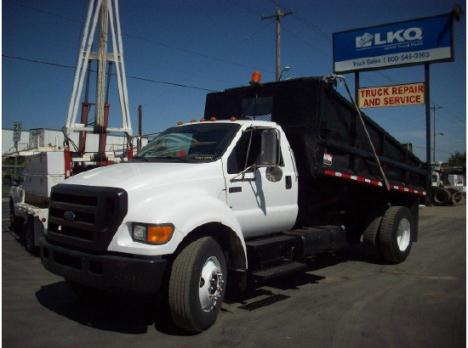 2004 FORD F750