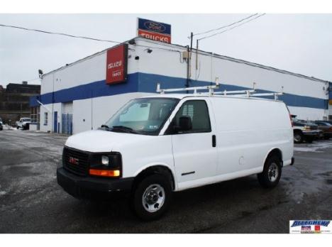 2006 GMC Savana Cargo Van