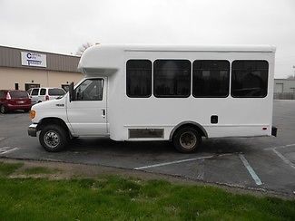 Ford : E-Series Van Base Cutaway Van 2-Door 2004 ford e 350 starcraft wheelchair bus handicap bus great bus a must see