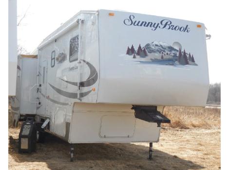 2006 Sunnybrook Titan LX 31BWKS