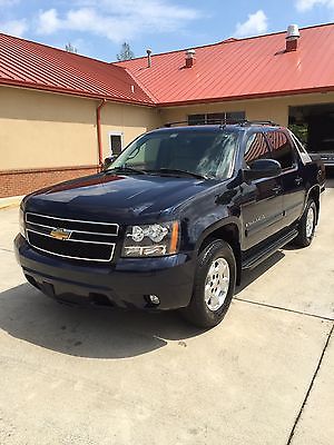 Chevrolet : Avalanche LT Affordable, Great for a Family and Superb as a Workhorse