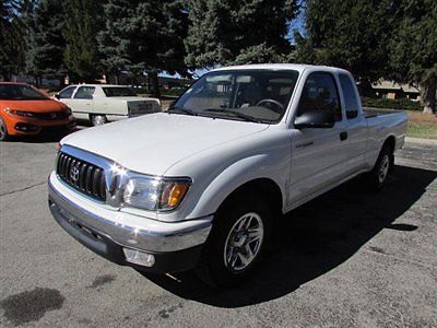 Toyota : Tacoma XtraCab Automatic XtraCab Automatic Low Miles 2 dr Truck Automatic Gasoline 2.4L 4 Cyl WHITE