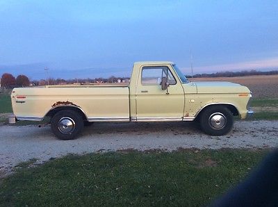 Ford : F-100 styleside Fair condition, Air conditioning and heat!