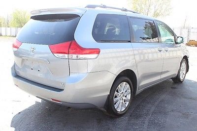 Toyota : Sienna LE AWD 2013 toyota sienna le awd repairable salvage wrecked damaged fixable rebuilder