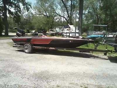 1985 SKEETER BASS BOAT, 1995 150hp OUTBOARD  LOADED WITH EXTRAS
