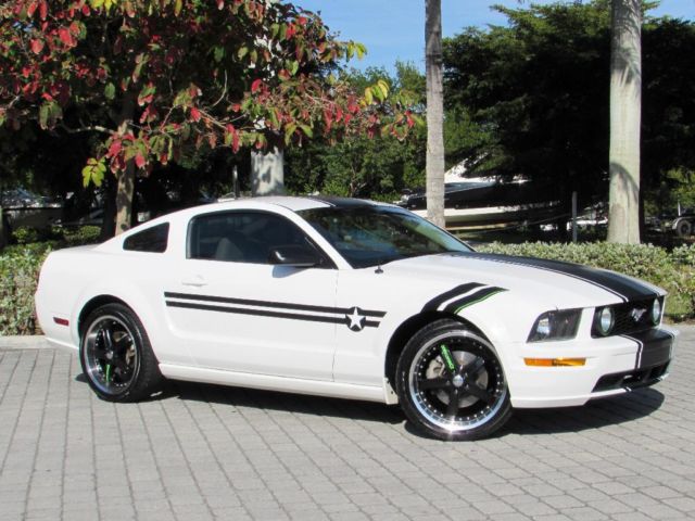 Ford : Mustang 2dr Cpe GT 2007 ford mustang coupe gt premium 61 k miles cold air intake exhaust upgrades