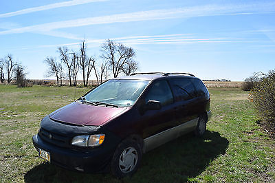 Toyota : Sienna XLE 2000 xle toyota sienna burgundy needs new transmission towing pkage included